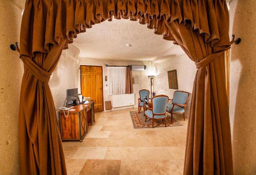 سوئیت با تخت بزرگ, Imperial Cave Suites & Spa