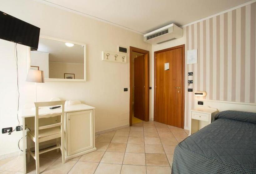Номер Стандарт, Villa Serena