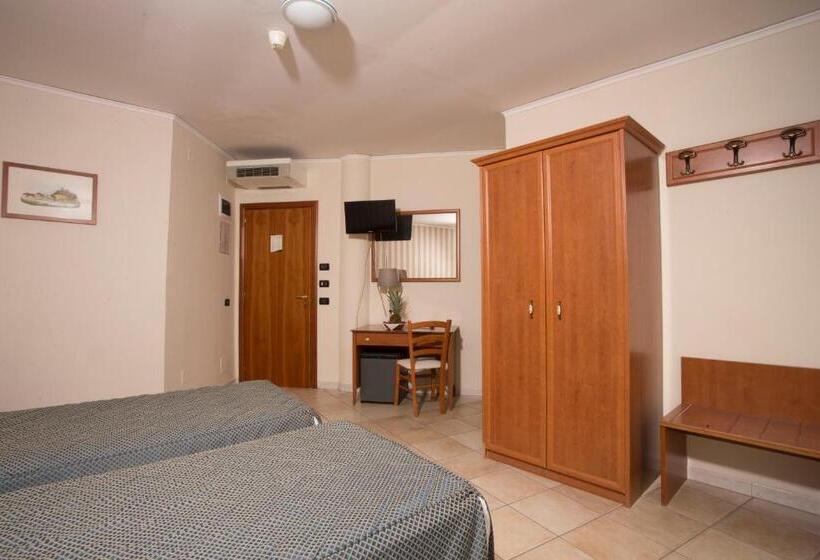 Номер Стандарт, Villa Serena