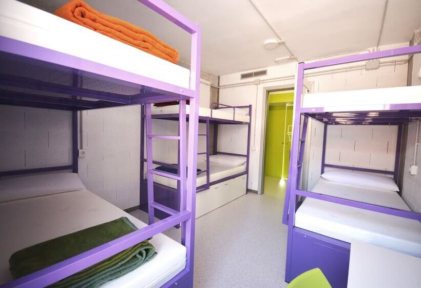 Cama en Habitación Compartida con Baño Compartido, Scout Madrid Hostel