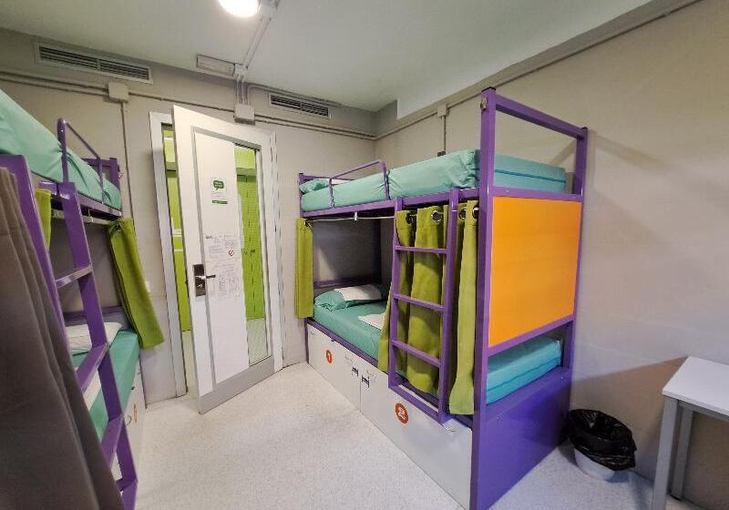 Cama en Habitación Compartida con Baño Compartido, Scout Madrid Hostel