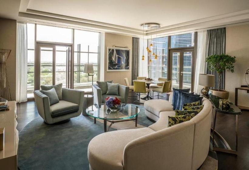 Люкс Кровать Кинг, Four Seasons Hotel Dubai International Financial Centre