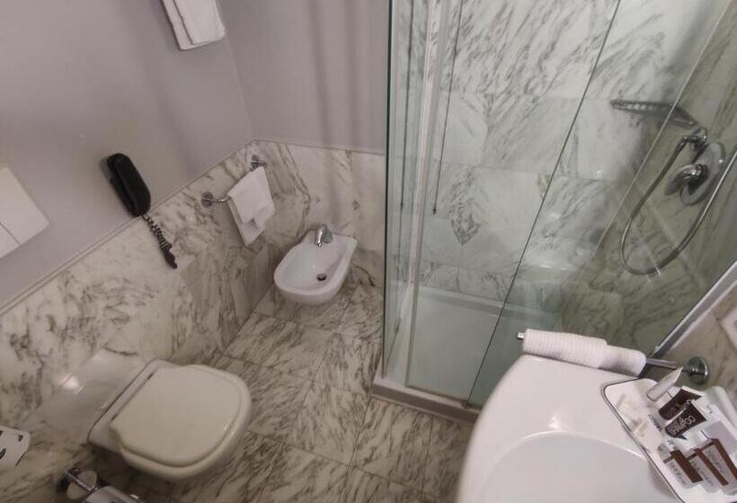 Номер Стандарт, Vittoria Parc