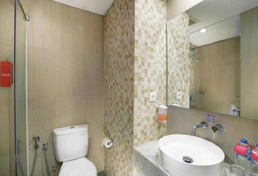 Номер Стандарт Плюс, Favehotel Malioboro   Yogyakarta