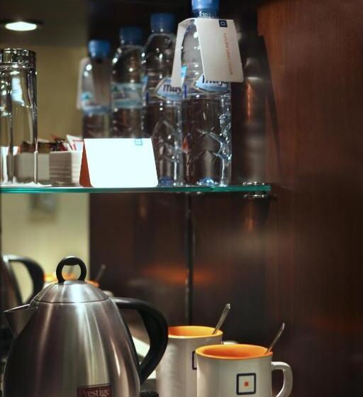 سوییت جونیور, Centro Capital Doha By Rotana