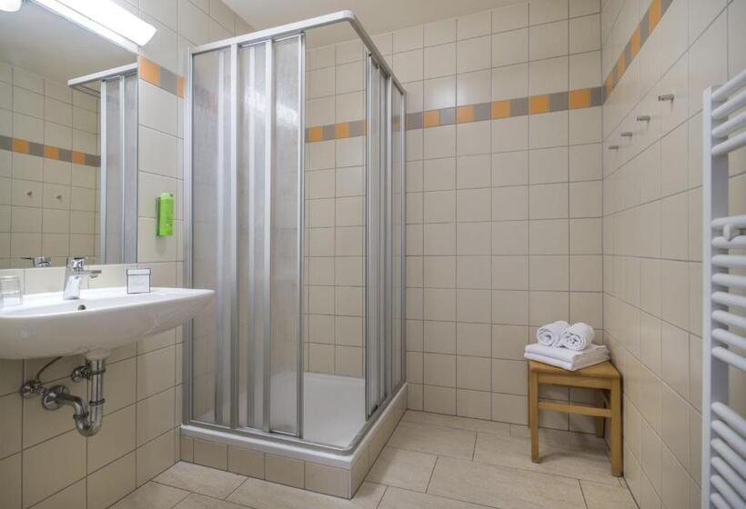 Четырехместный Номер Стандарт, Jufa Hotel Schladming