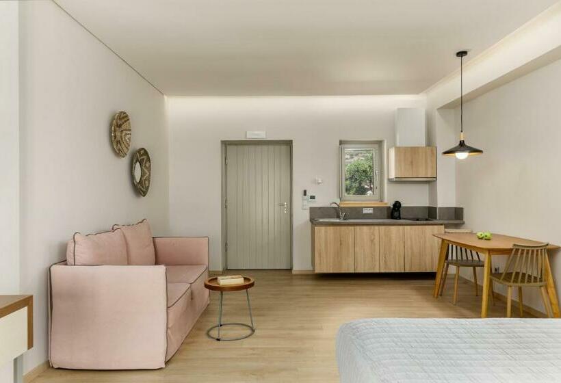 إستوديو قياسى, Margazi Areopolis Luxury Rooms