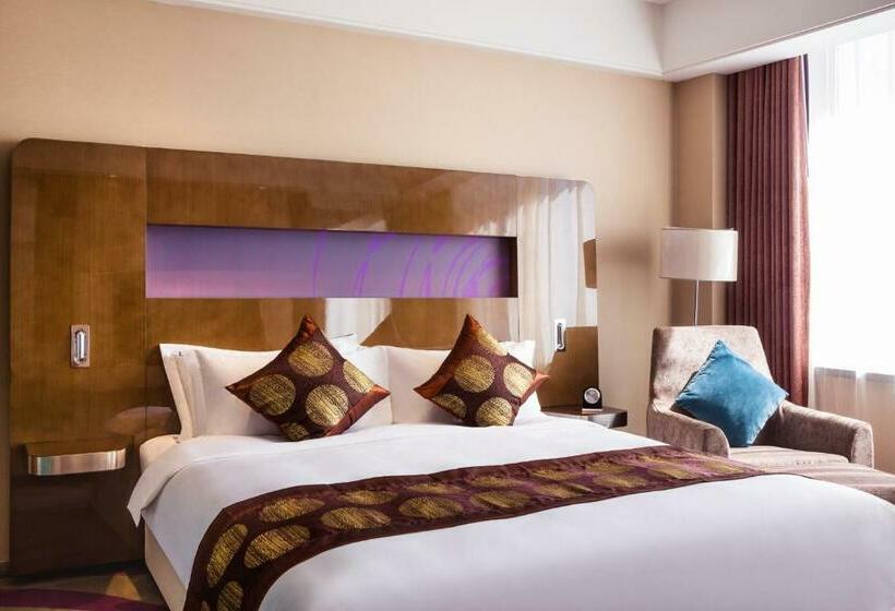 Номер Deluxe Кровать Кинг, Novotel Daqing Haofang
