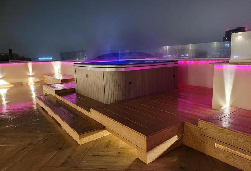 آپارتمان 2 خوابه, Terrace Suites Iasi