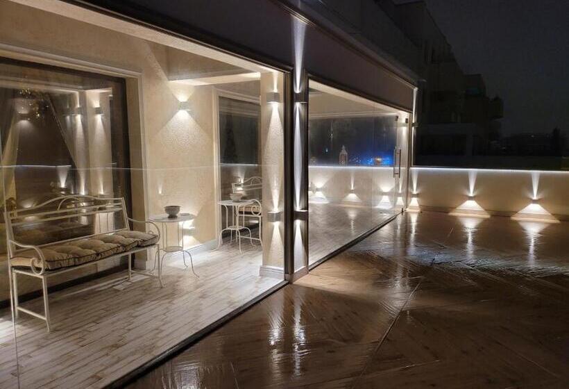 سوئیت با تخت بزرگ, Terrace Suites Iasi