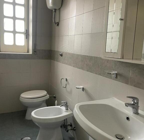 اتاق استاندارد چهارنفره با بالکن, Solaris Paestum