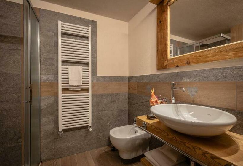 Номер Стандарт с Балконом, Eco Dimora Baltea   Affittacamere Al Verde Villaggio Di Rumiod