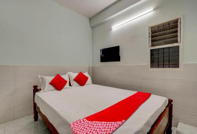 Трехместный Номер Классика, Oyo Flagship Sri Sai Lodge