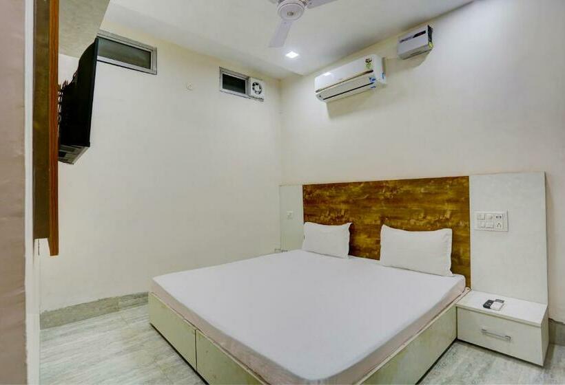 اتاق کلاسیک سه تخته, O R  Galaxy Guest House