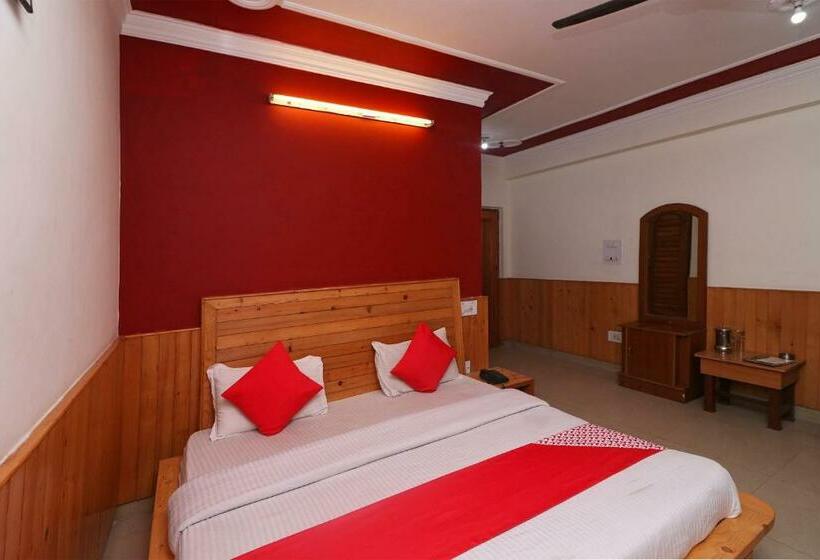 트리플 클래식 룸, Oyo Flagship Hotel Aakarsh