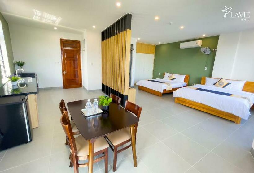 اتاق لوکس خانوادگی, Khách Sạn Lavie Hotel Quảng Ngãi