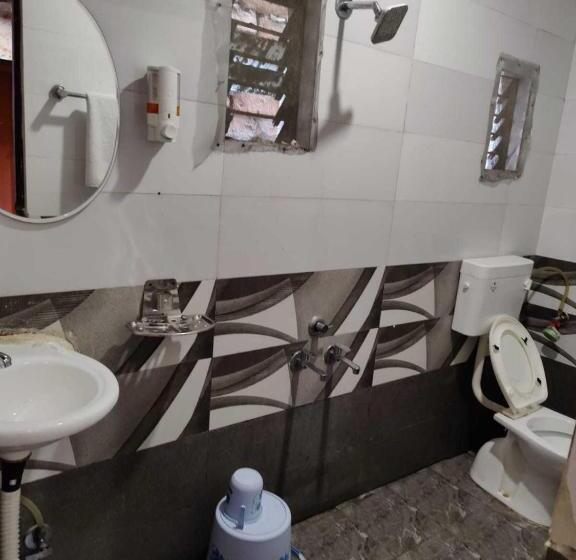 Трехместный Номер Классика, Spot On Hotel Pm
