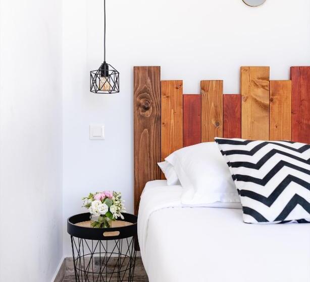 Номер Basic, Hôtel Les Volets Rouges  Cassis