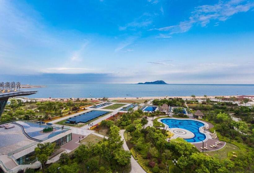 Номер Клуб Кровать Кинг, Le Meridien Qingdao West Coast