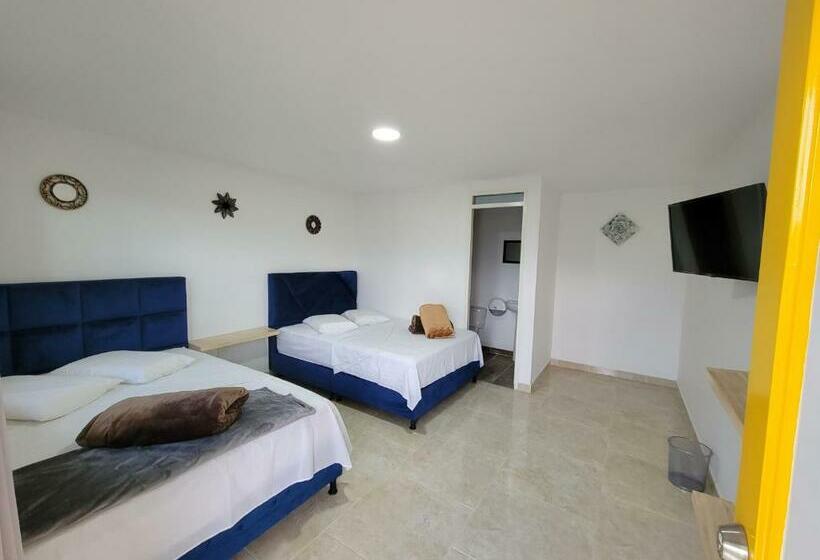 四人标准间, Casona Hotel La Divisa