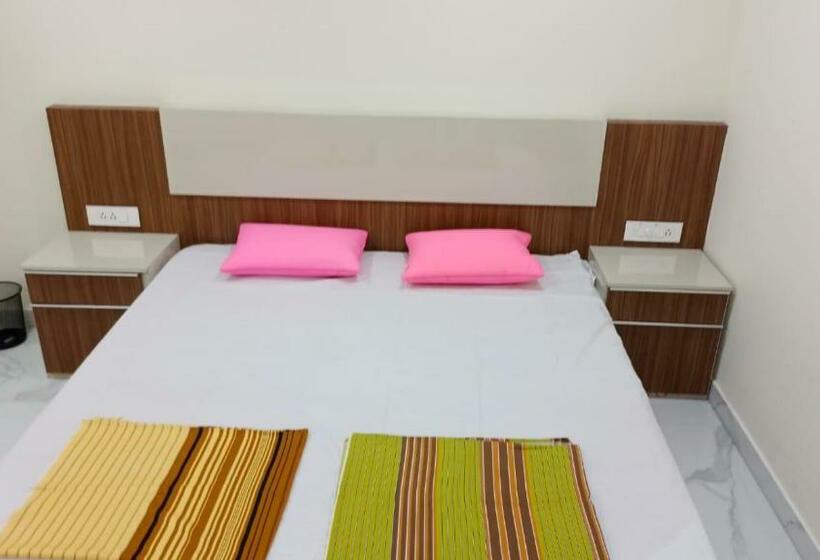 Номер Стандарт, Spn Shubam Rooms
