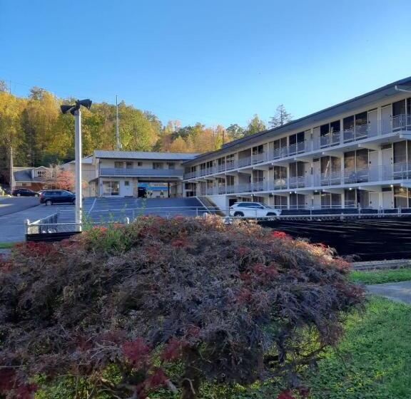 کلبه ییلاقی, Timber Ridge Lodge Gatlinburg