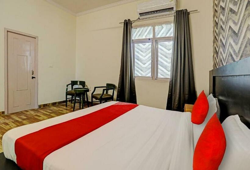 Трехместный Номер Классика, Oyo Flagship Hotel Jagdambey Residency