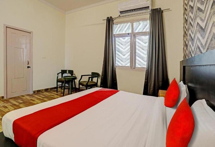 Трехместный Номер Классика, Oyo Flagship Hotel Jagdambey Residency