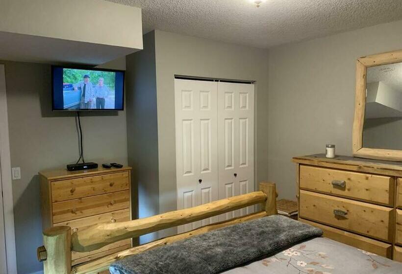 Студия Deluxe, Dragonfly Inn Walkout Suites