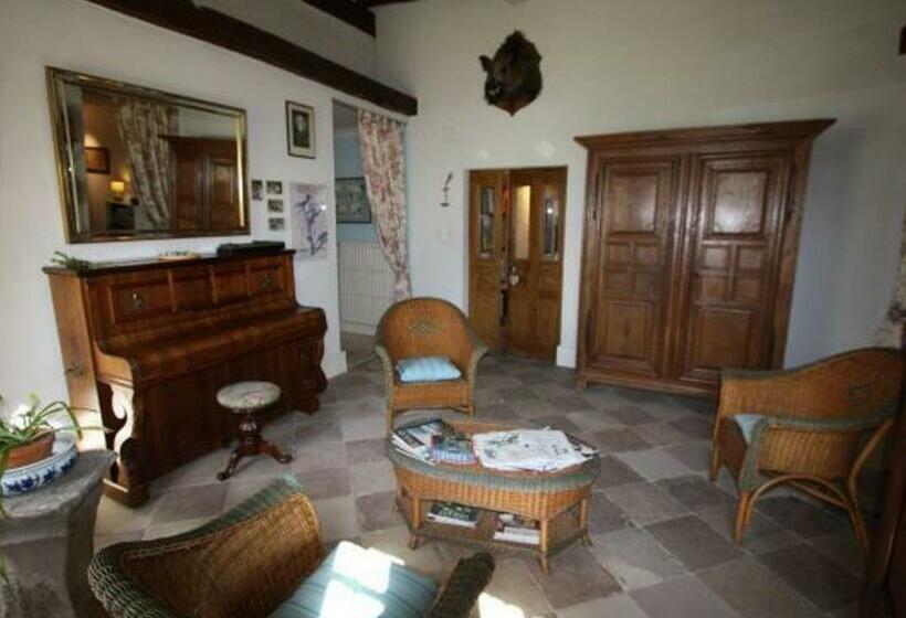 Номер Стандарт, Maison De Caractère Avec Tennis, Cheminée Et Recharge électrique   Aydoilles, Près D épinal   Fr 1 5