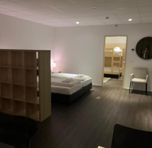 Семейное Студио, Los Lorentes Hotel Bern Airport