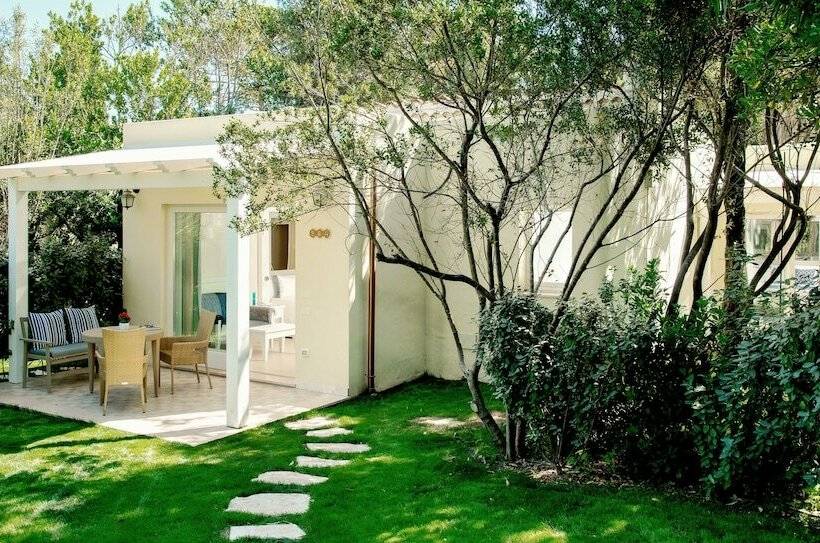 Бунгало Deluxe, Forte Village Resort  Bouganville