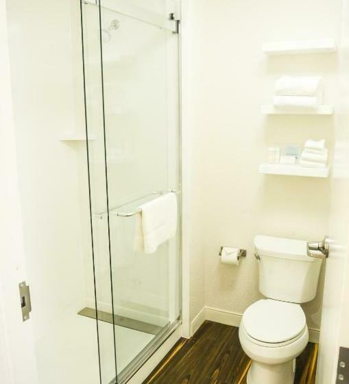스탠다드 스튜디오 킹침대, Hampton Inn & Suites Richmond  Downtown
