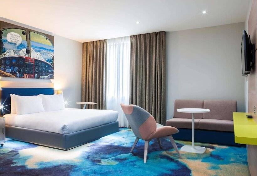 家庭间, Ibis Styles London Heathrow Airport