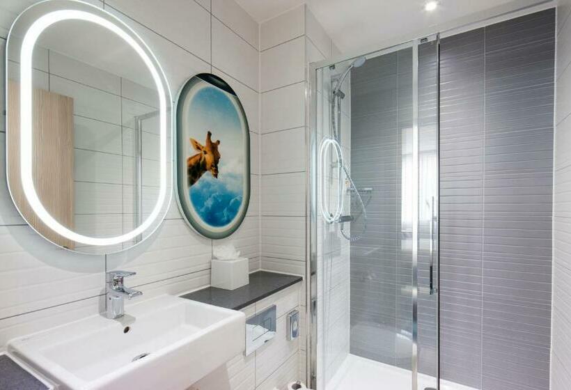 标准间, Ibis Styles London Heathrow Airport