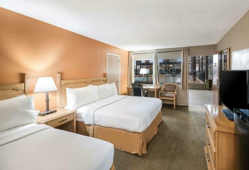 Номер Стандарт, Pearl On The Concho Surestay Collection By Best Western