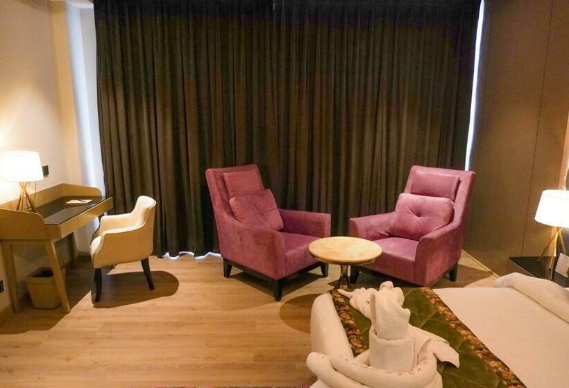 Президентский Люкс, Fortune Ranjit Vihar, Amritsar  Member Itc S Hotel Group