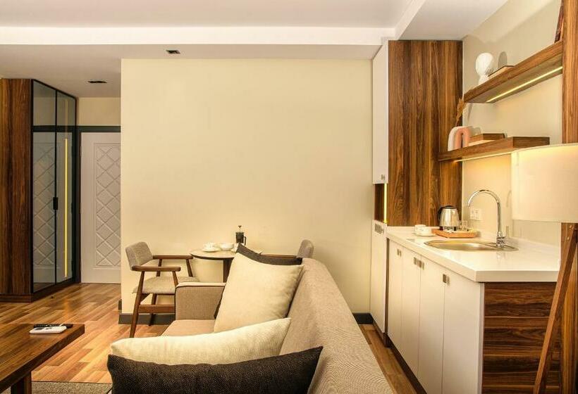 豪华套房, La Mia Suites