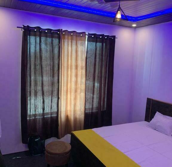 Номер Deluxe, Privyrooms