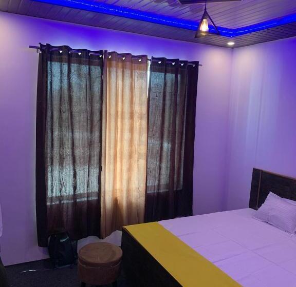 Номер Deluxe с Балконом, Privyrooms