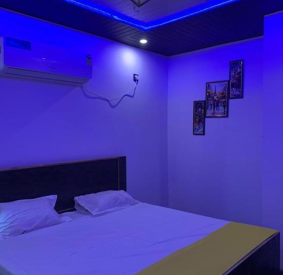 Номер Deluxe с Балконом, Privyrooms