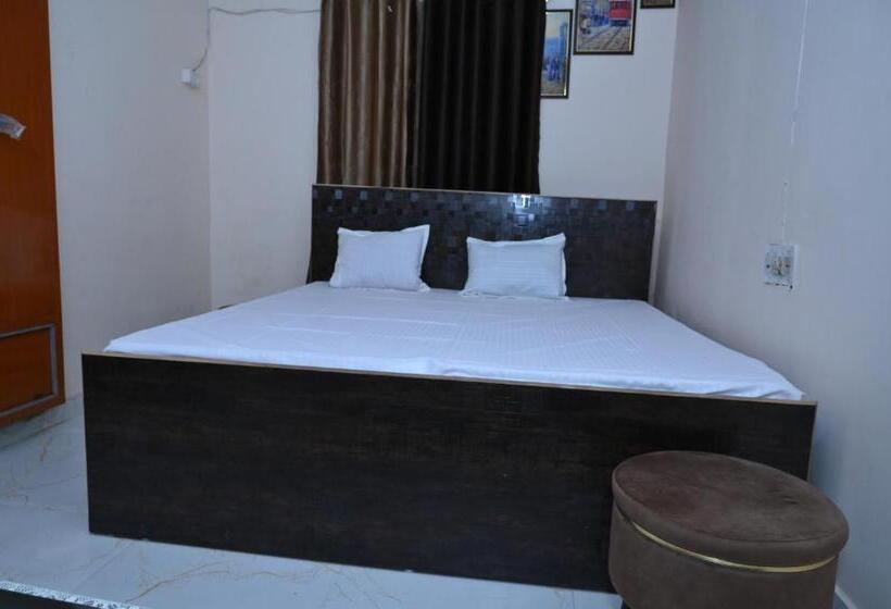 Люкс Повышенной Комфортности, Privyrooms