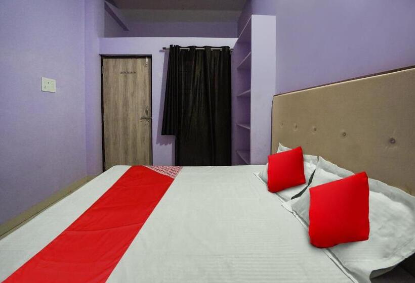 اتاق کلاسیک سه تخته, Spot On Hotel Blue Sky