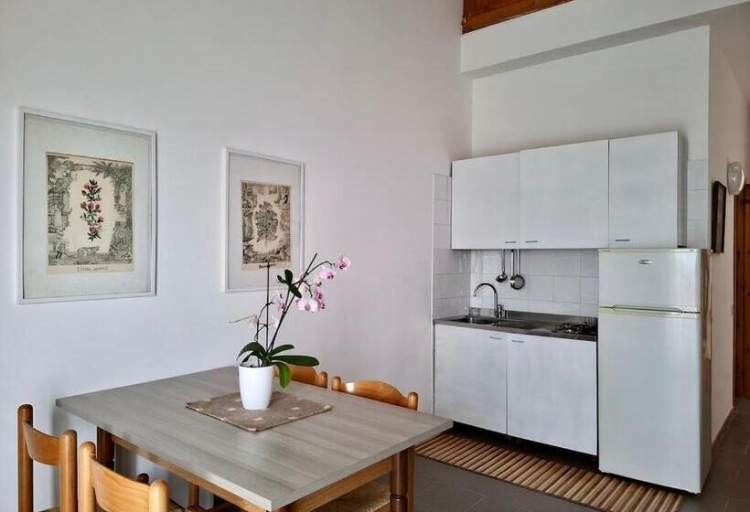 آپارتمان 1 خوابه با چشم‌انداز دریا, Villa Amica