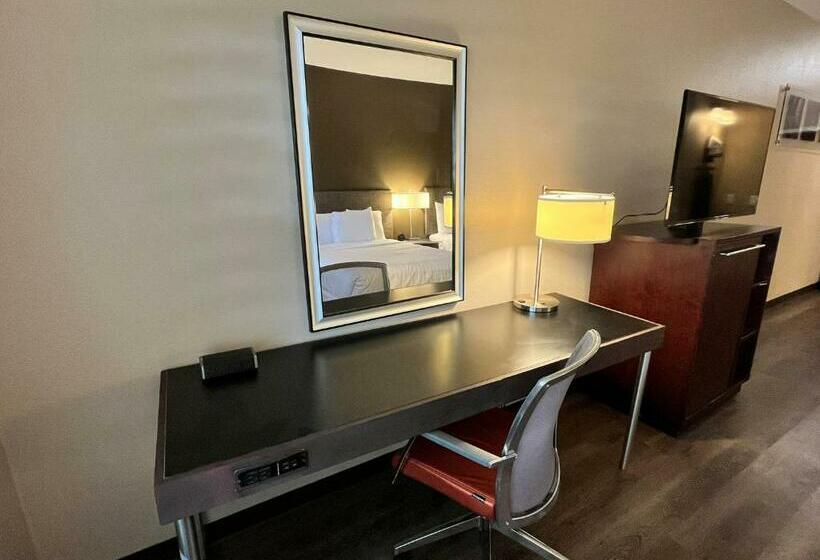 Люкс, Grandstay Hotel & Suites