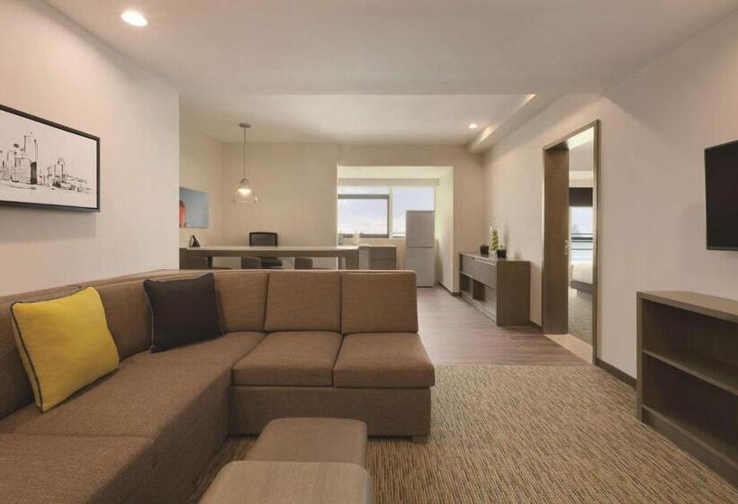 Студия Стандарт, Hyatt House Shenzhen Airport