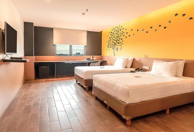 اتاق اجرایی, Yellow Bee Tangerang