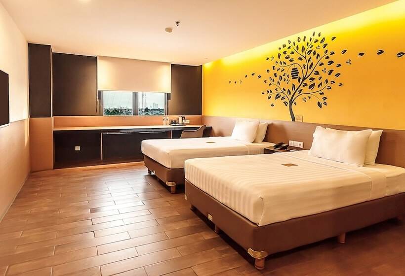اتاق اجرایی, Yellow Bee Tangerang