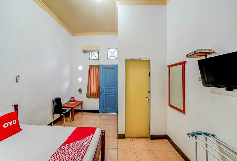 Номер Superior, Oyo 90834 Hotel Anugrah