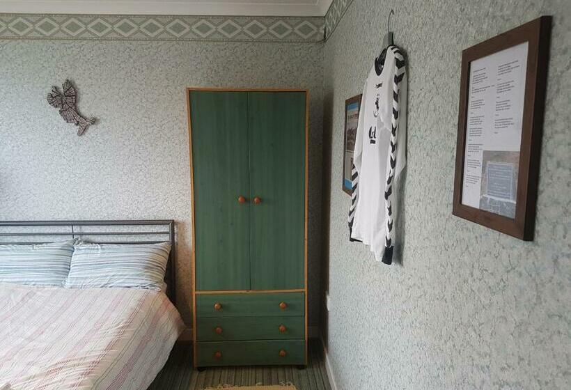 Номер Стандарт, Ceum Thairis